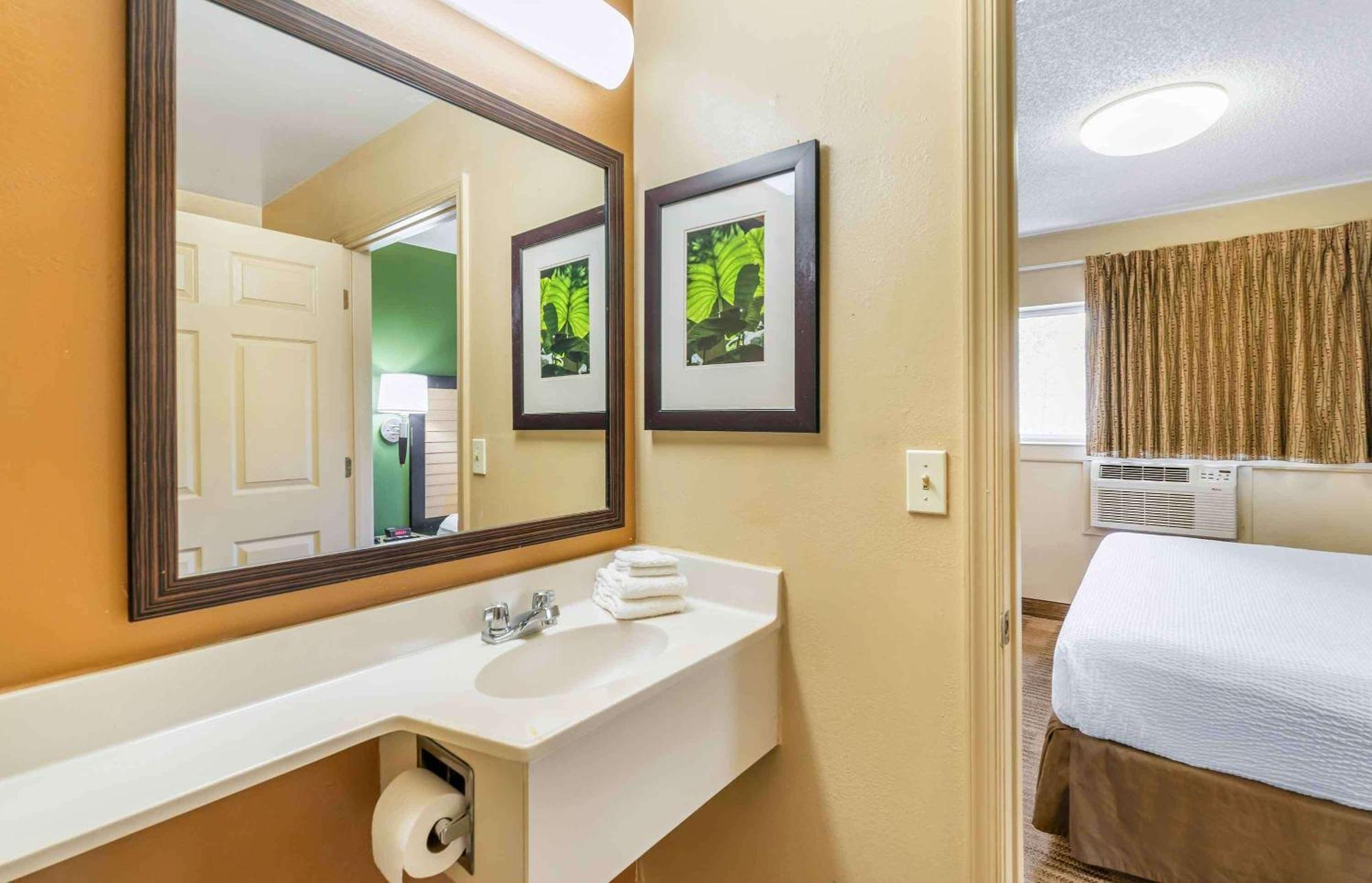 Extended Stay America Select Suites - Chesapeake - Churchland Blvd Exterior foto