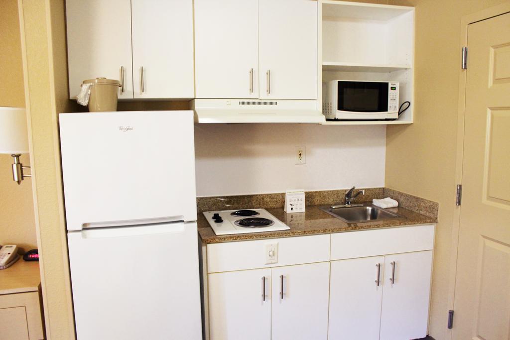 Extended Stay America Select Suites - Chesapeake - Churchland Blvd Exterior foto